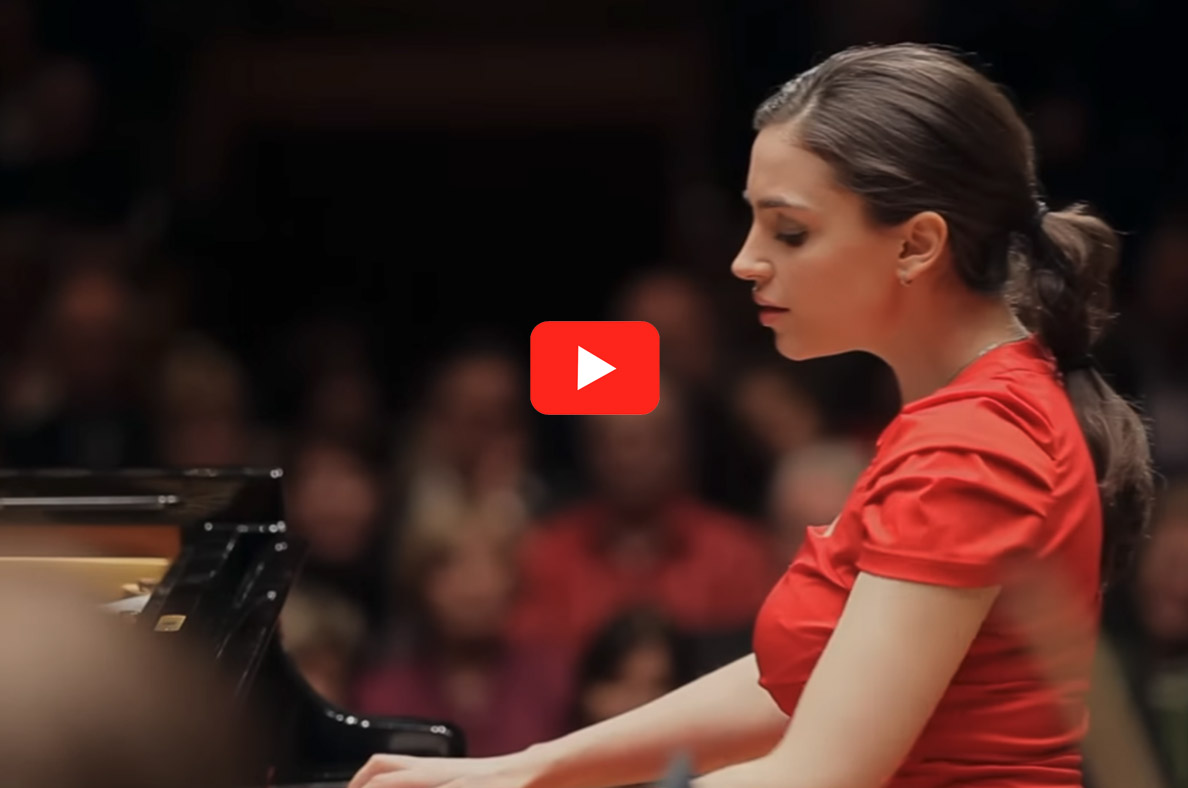 Frédéric Chopin: Piano Concerto No. 1 e-minor (Olga Scheps live) 